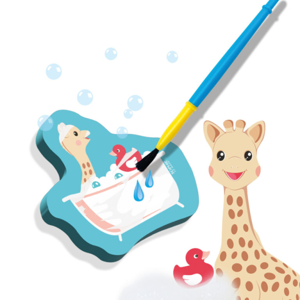 Sophie la giraffe - Colouring in the bath with water - Image 5