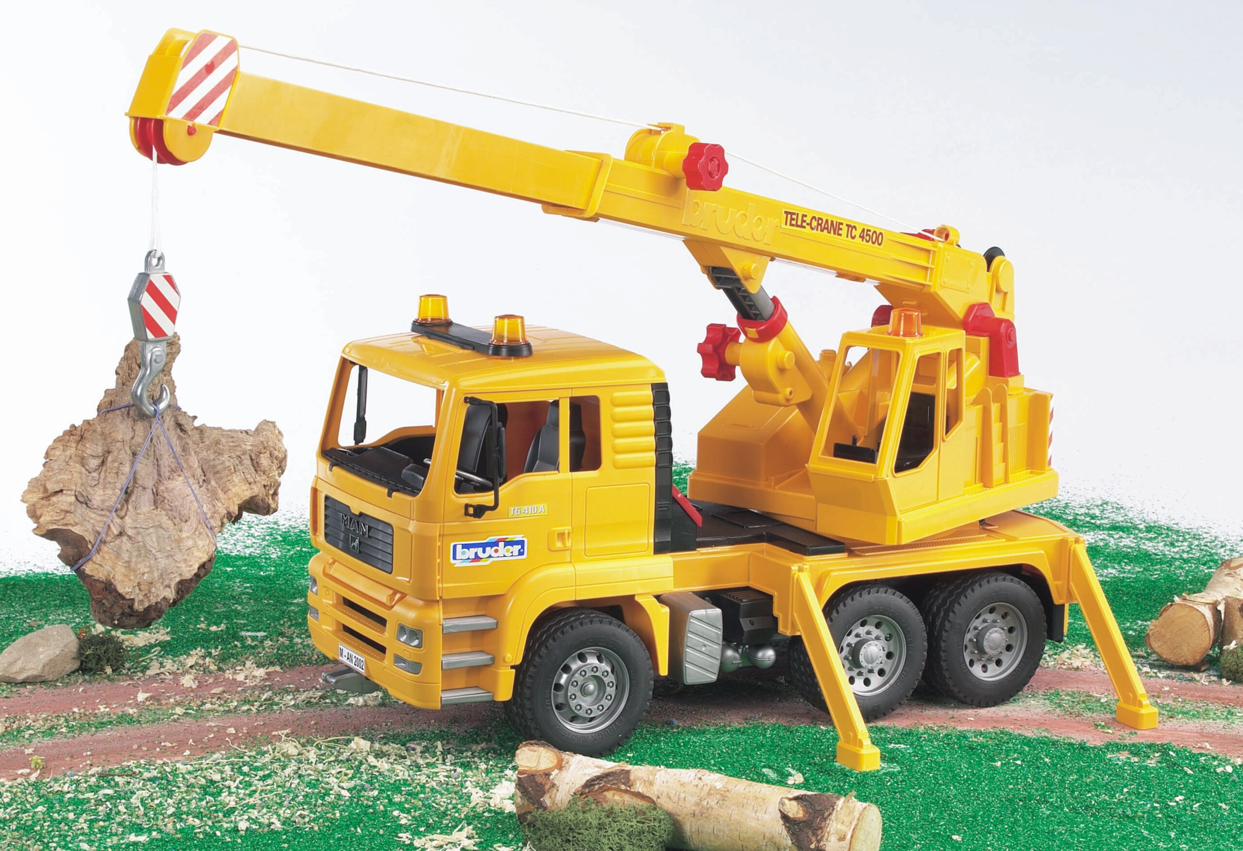MAN TGA Crane Truck Toy - Image 4