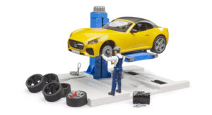 Car Service Centre with Roadster and Mechanic Toy