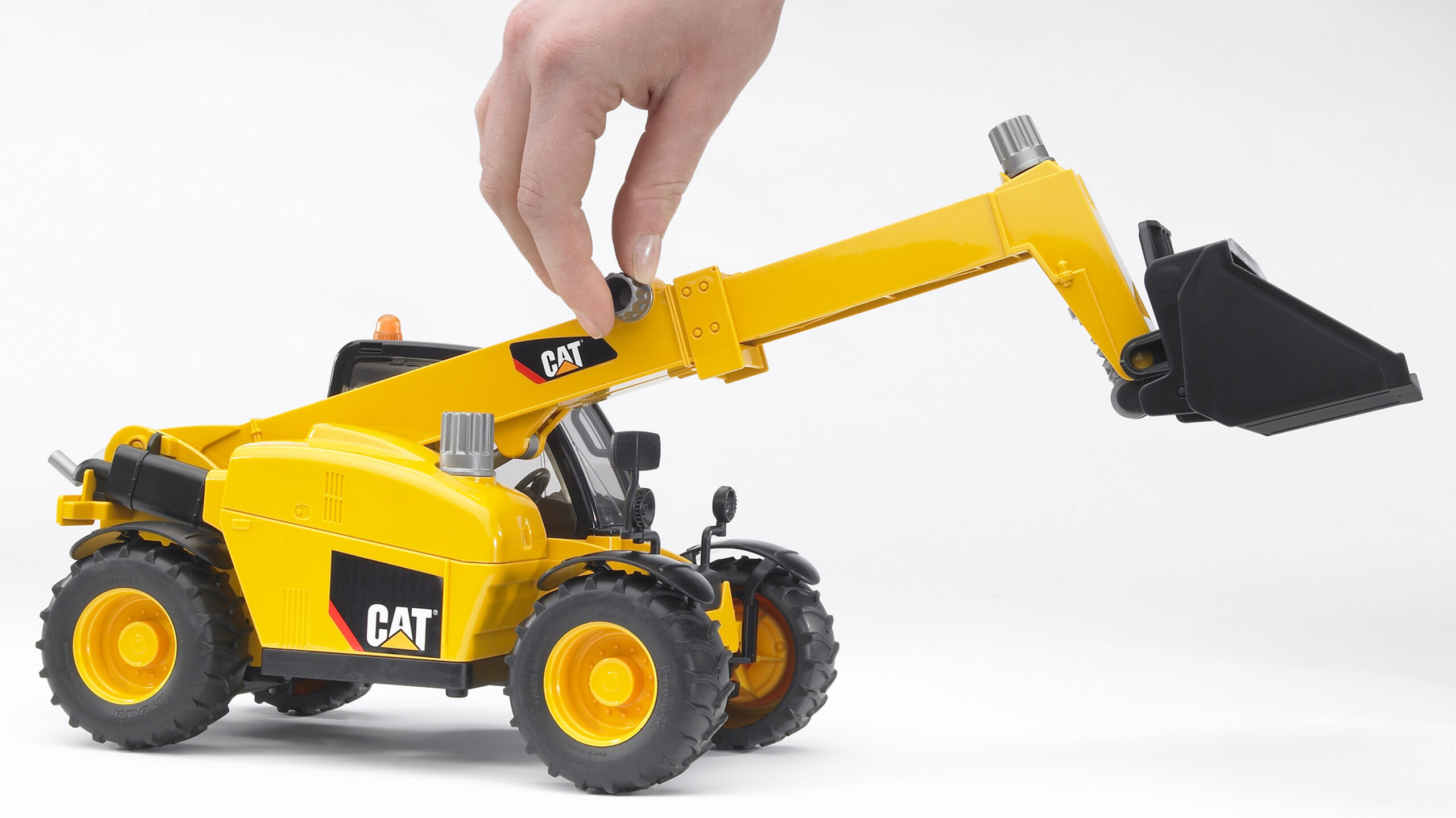 CAT Telehandler Toy - Image 3